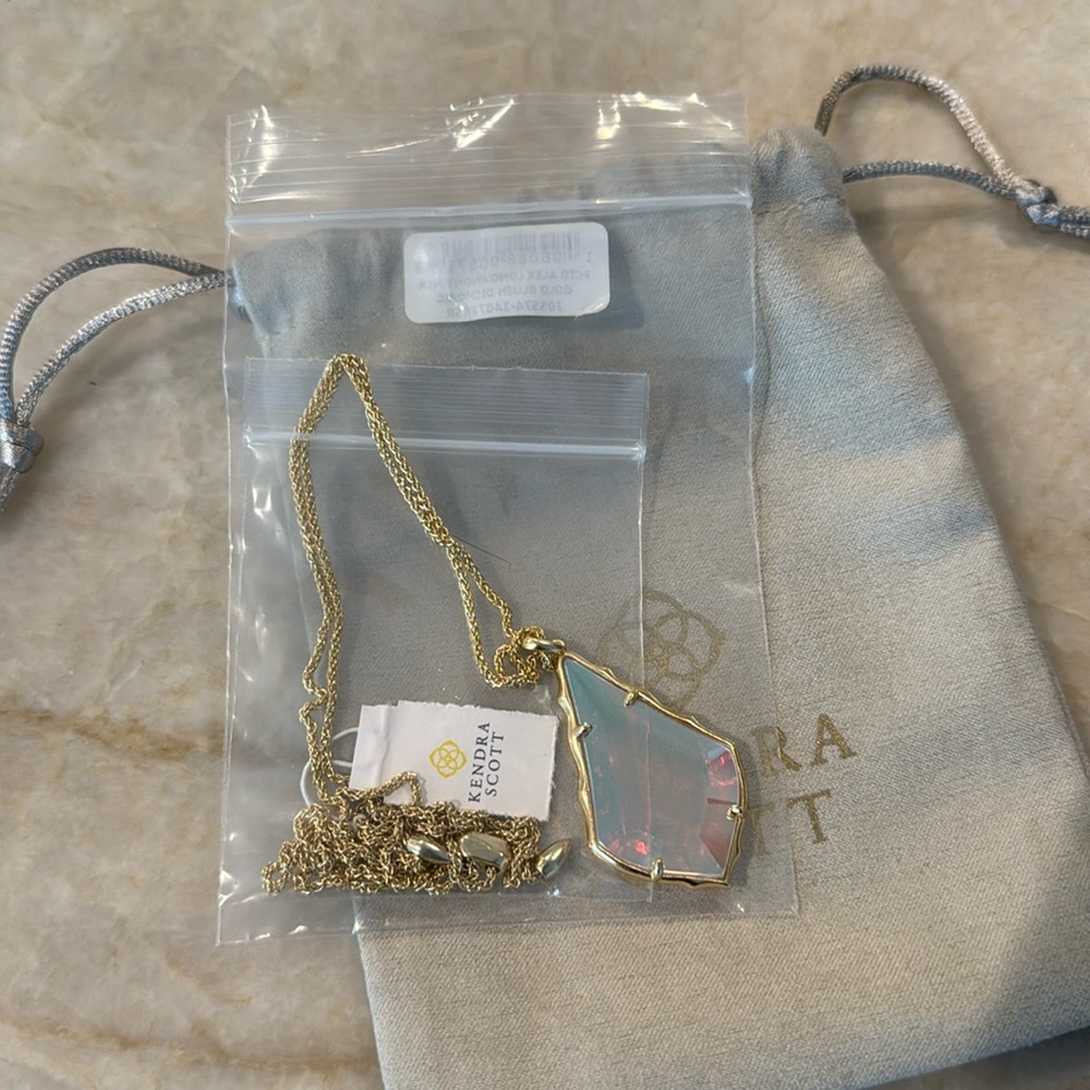 Kendra Scott brand new necklace crystal